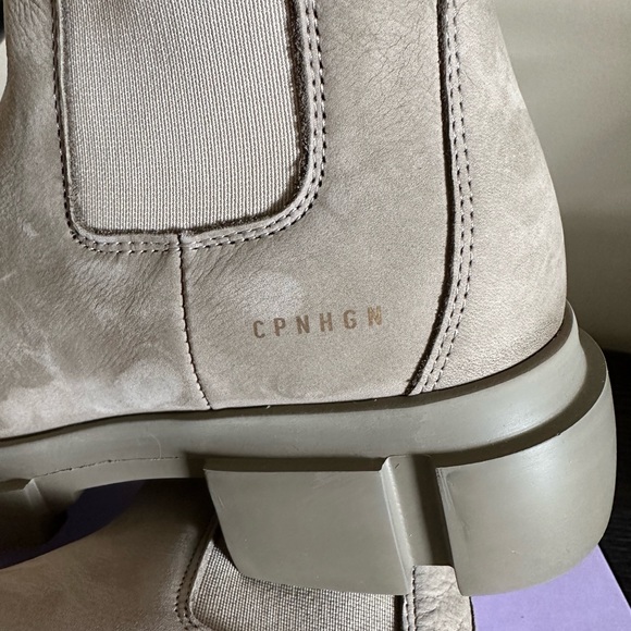 Brand new Woman’s Copenhagen “Chelsea”Boots: Size 7 - Picture 6 of 13